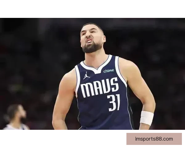 克莱4分钟轰下14分挑衅马刺替补席回应摆烂计划